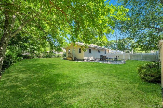 34 Windus Drive, Shirley, NY 11967