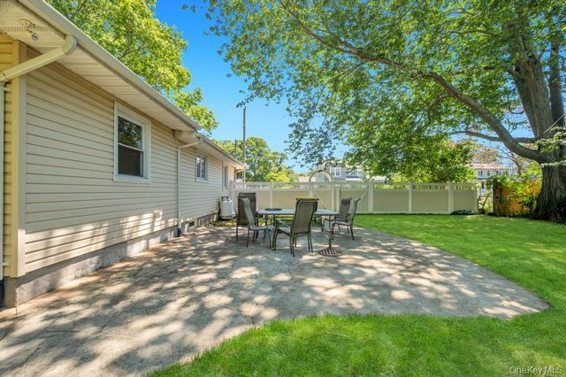 34 Windus Drive, Shirley, NY 11967