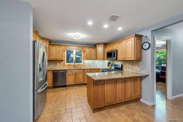 34 Windus Drive, Shirley, NY 11967