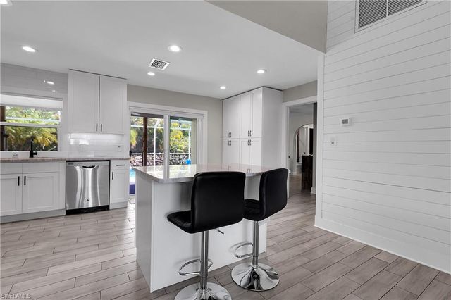 4013 SW 2nd PL, Cape Coral, FL 33914