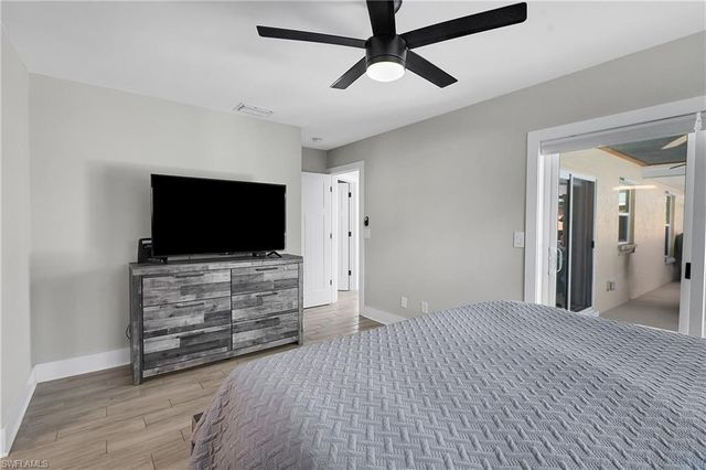 4013 SW 2nd PL, Cape Coral, FL 33914