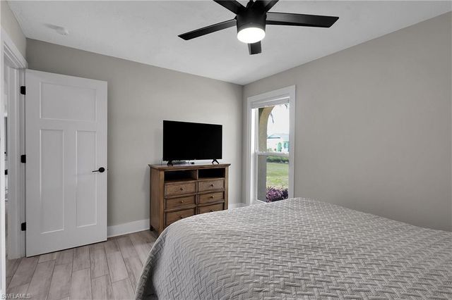 4013 SW 2nd PL, Cape Coral, FL 33914