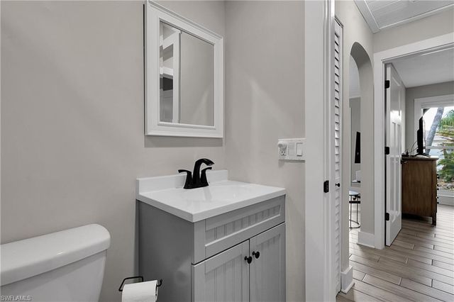 4013 SW 2nd PL, Cape Coral, FL 33914