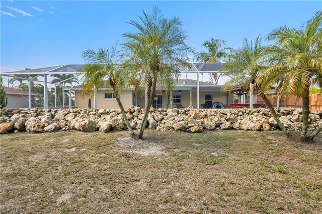 4013 SW 2nd PL, Cape Coral, FL 33914
