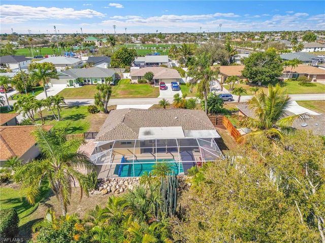 4013 SW 2nd PL, Cape Coral, FL 33914