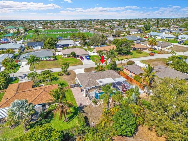 4013 SW 2nd PL, Cape Coral, FL 33914