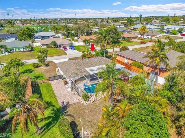 4013 SW 2nd PL, Cape Coral, FL 33914