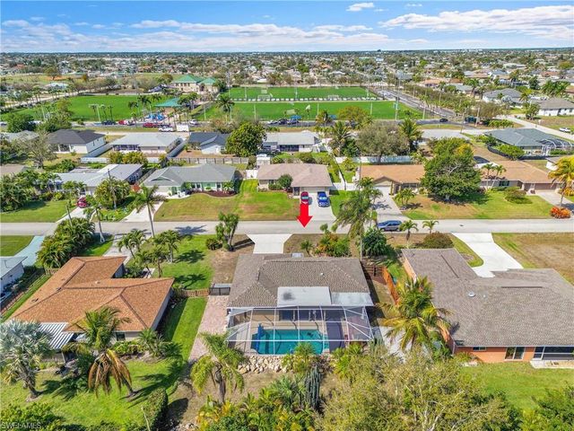 4013 SW 2nd PL, Cape Coral, FL 33914