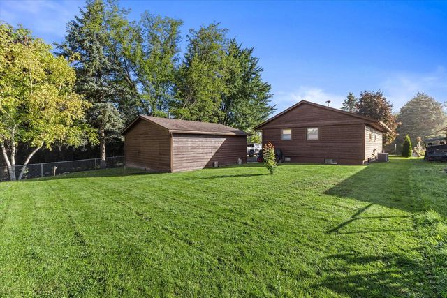 6410 237th AVENUE, Salem, WI 53168