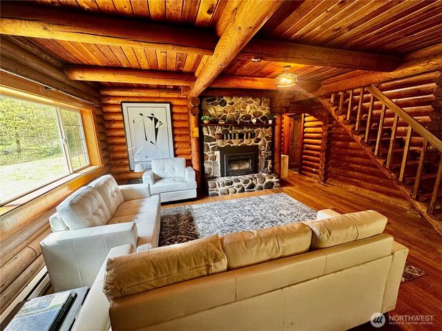 11124 Mountain View Drive, Granite Falls, WA 98525