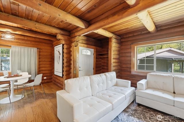 11124 Mountain View Drive, Granite Falls, WA 98525