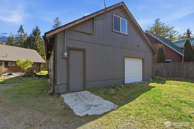 11124 Mountain View Drive, Granite Falls, WA 98525