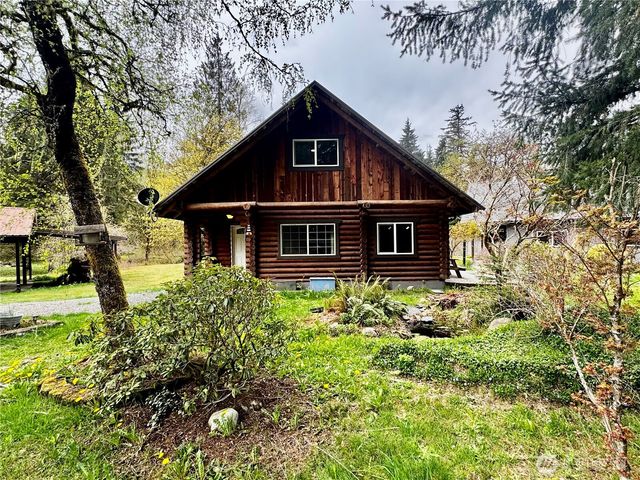 11124 Mountain View Drive, Granite Falls, WA 98525