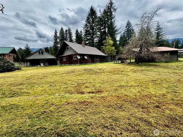 11124 Mountain View Drive, Granite Falls, WA 98525