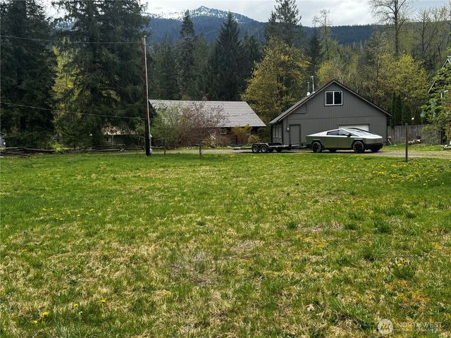 11124 Mountain View Drive, Granite Falls, WA 98525