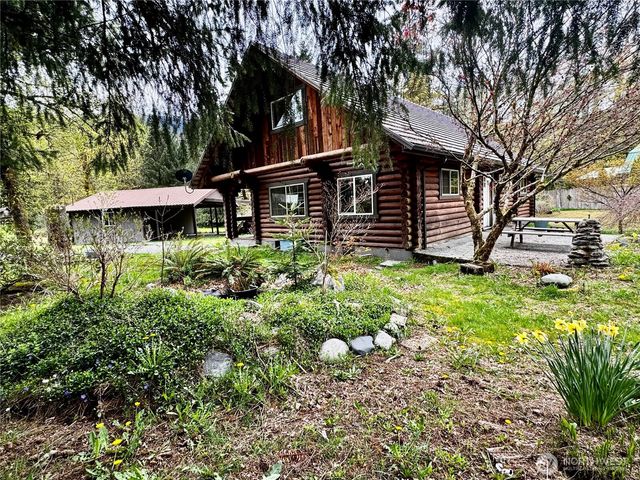 11124 Mountain View Drive, Granite Falls, WA 98525
