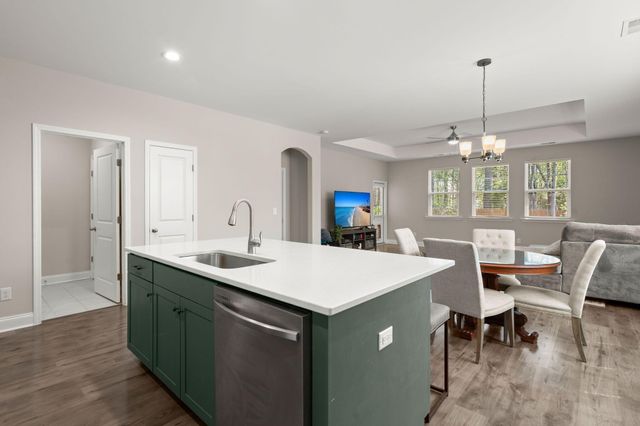 103 Cooper Drive, Summerville, SC 29483