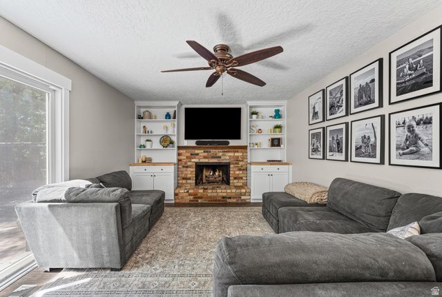 7268 S MACINTOSH LN, Cottonwood Heights, UT 84121