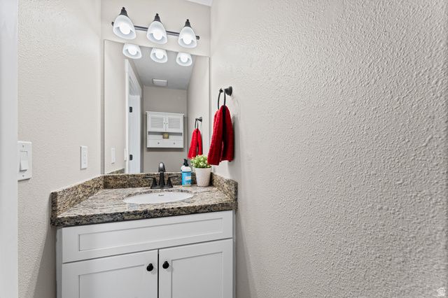 7268 S MACINTOSH LN, Cottonwood Heights, UT 84121