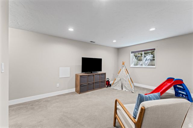 7268 S MACINTOSH LN, Cottonwood Heights, UT 84121