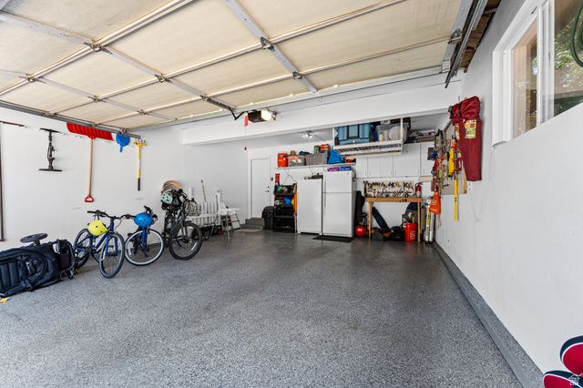 7268 S MACINTOSH LN, Cottonwood Heights, UT 84121