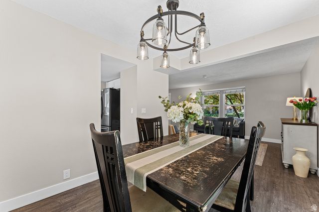 7268 S MACINTOSH LN, Cottonwood Heights, UT 84121