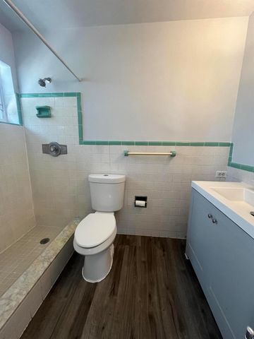 1421 SE 2nd Street E, Deerfield Beach, FL 33441