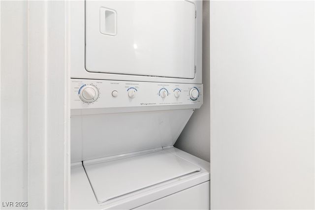 2192 Aspen Mirror Way 102, Laughlin, NV 89029