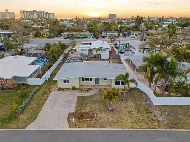 6830 BAY STREET, St Pete Beach, FL 33706