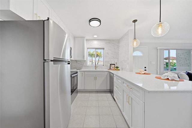 6830 BAY STREET, St Pete Beach, FL 33706