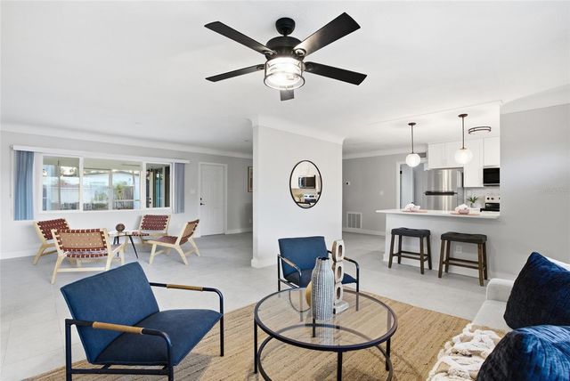 6830 BAY STREET, St Pete Beach, FL 33706