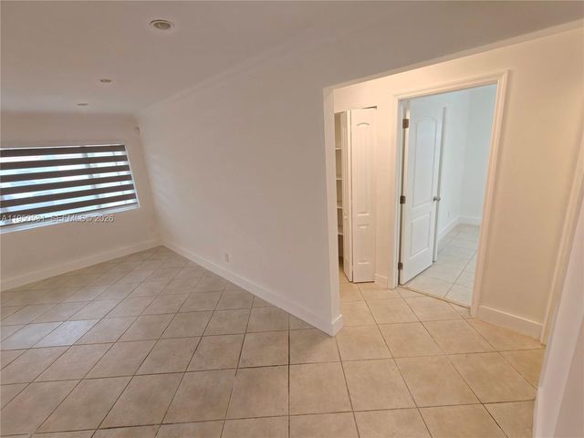 1812 N 40th Ave, Hollywood, FL 33021