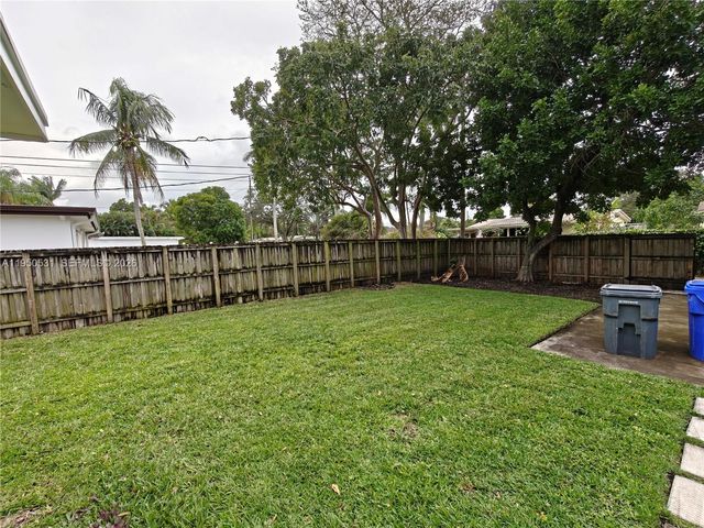 1812 N 40th Ave, Hollywood, FL 33021