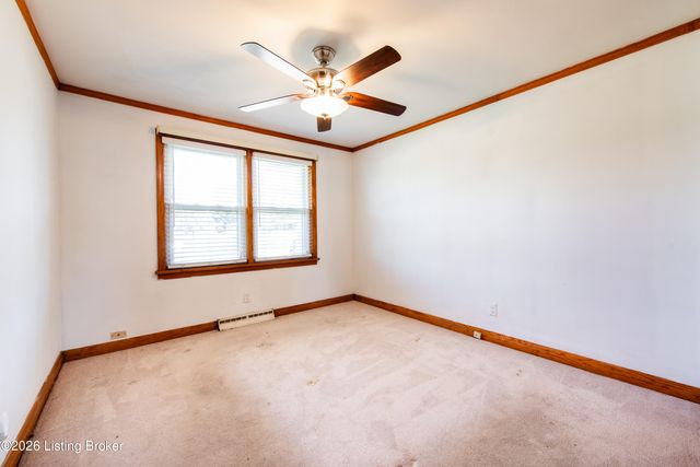 2528 Hampstead Dr, Louisville, KY 40216