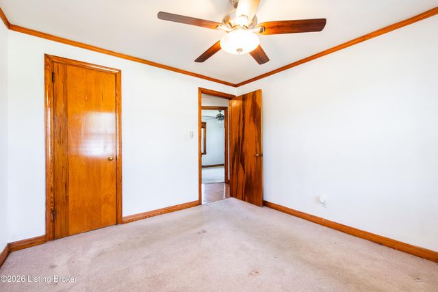 2528 Hampstead Dr, Louisville, KY 40216