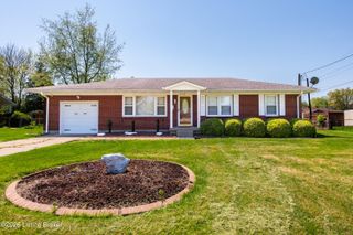 2528 Hampstead Dr, Louisville, KY 40216