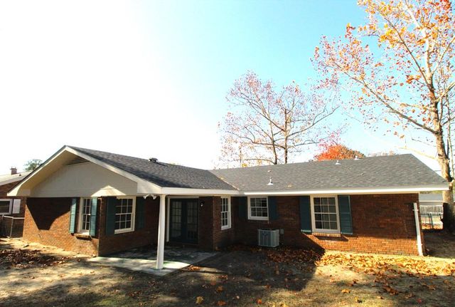 903 Dixie Dr., Dothan, AL 36301