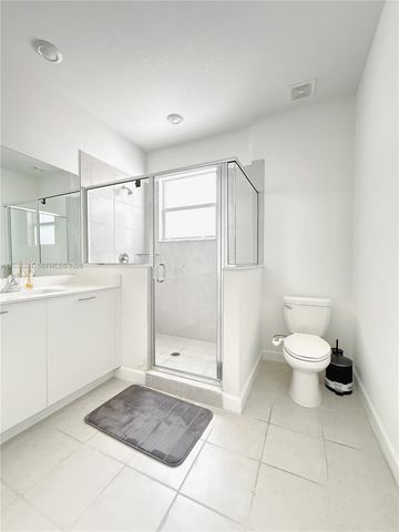 12779 NW 24th Ave, Miami, FL 33167