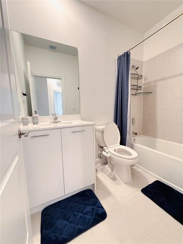 12779 NW 24th Ave, Miami, FL 33167