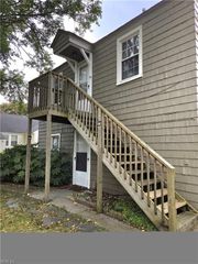 403 27 1/2 St # A, Virginia Beach, VA 23451