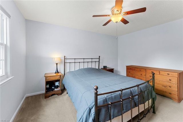6 Pavilion PL, Hampton, VA 23664