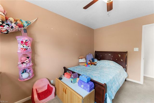 6 Pavilion PL, Hampton, VA 23664