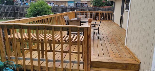 8901 Timber Cut, San Antonio, TX 78250