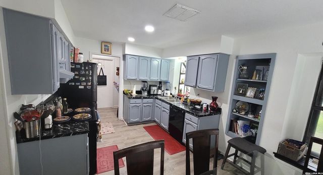 8901 Timber Cut, San Antonio, TX 78250