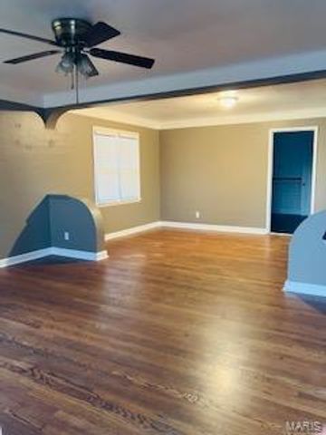 6743 Edison Avenue, St Louis, MO 63121