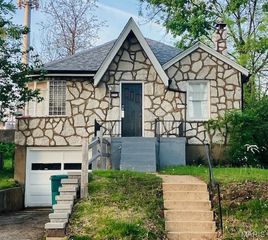 6743 Edison Avenue, St Louis, MO 63121