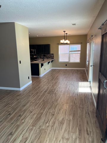 1433 ISLETA Court NE, Rio Rancho, NM 87144