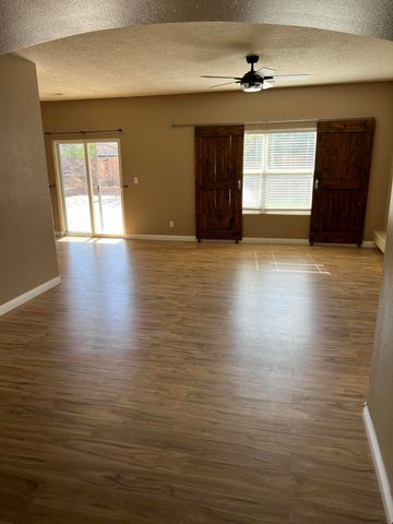 1433 ISLETA Court NE, Rio Rancho, NM 87144