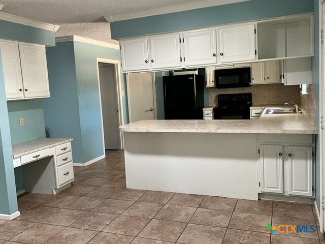 1302 S Mesquite Avenue, New Braunfels, TX 78130