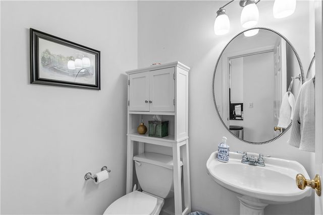 204 S Staghorn Lane, Greer, SC 29650